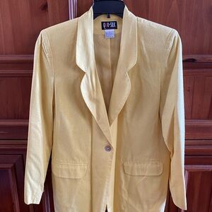 Women's Yellow Single-Button Silk Blazer with Scalloped Lapel